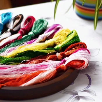 50 color Embroidery Suzhou embroidery DIY Common color Silk Line Branch Manual Embroidery Spiraea Wholesale Embroidery Lin
50 color Embroidery Suzhou embroidery DIY Common color Silk Line Branch Manual Embroidery Spiraea Wholesale Embroidery Lin