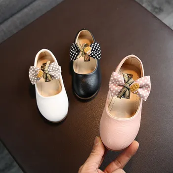 Baby Girl Shoes Princess Girls Sweet Casual Baby Kids Pu Leather Solid Crib Babe Infant Toddler Cute Bow Baby Shoes 
Baby Girl Shoes Princess Girls Sweet Casual Baby Kids Pu Leather Solid Crib Babe Infant Toddler Cute Bow Baby Shoes