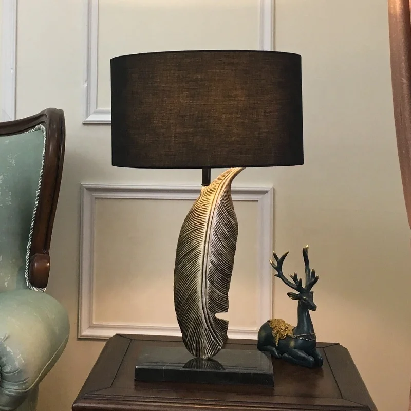 2019 Direct Factory Price New Design Leaf Shape Gold Modern Table Lamp China Supplier abajur para quarto decoracao para casa
2019 Direct Factory Price New Design Leaf Shape Gold Modern Table Lamp China Supplier abajur para quarto decoracao para casa