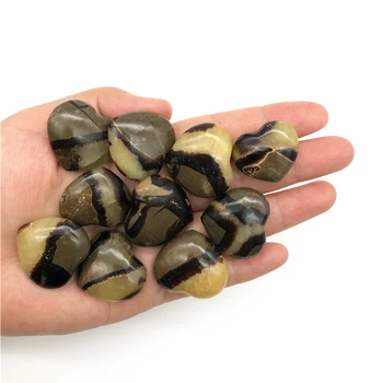 Lovely 20-30mm Small Natural Septarium Quartz Crystal Stone Heart Polishing Decoration Healing Natural Quartz Crystals
Lovely 20-30mm Small Natural Septarium Quartz Crystal Stone Heart Polishing Decoration Healing Natural Quartz Crystals