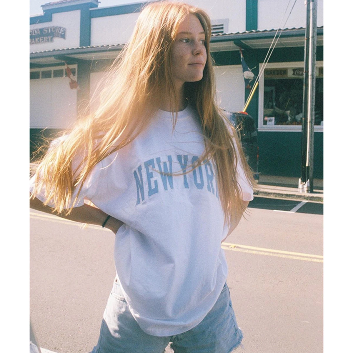 Letter Embroidery Oversize Tee Tops Women Fashion White Cotton Short Sleeve T Shirt Summer Loose Casual Streetwear T Shirts 2021
Letter Embroidery Oversize Tee Tops Women Fashion White Cotton Short Sleeve T Shirt Summer Loose Casual Streetwear T Shirts 2021