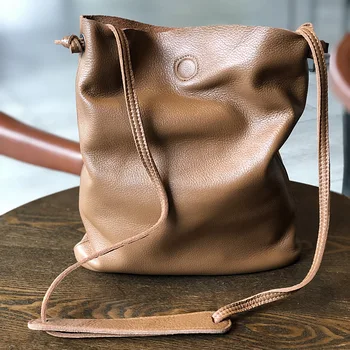 Ellacey Genuine Leather Bags Women's New Large Capacity Cow Leather Bucket Bag Vintage Soft Leather Shoulder Messenger Bag Women 
Ellacey Genuine Leather Bags Women's New Large Capacity Cow Leather Bucket Bag Vintage Soft Leather Shoulder Messenger Bag Women