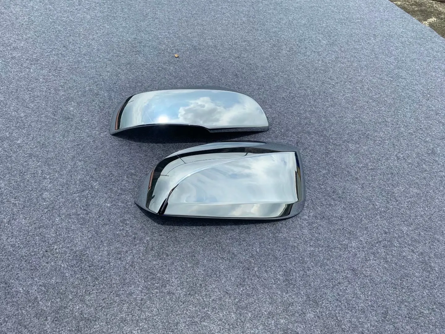 for Toyota RAV4 Rearview Mirror Cover Carbon Fiber Pattern Car Sticker Rear View Mirror Housing 2019 2020 2021
for Toyota RAV4 Rearview Mirror Cover Carbon Fiber Pattern Car Sticker Rear View Mirror Housing 2019 2020 2021