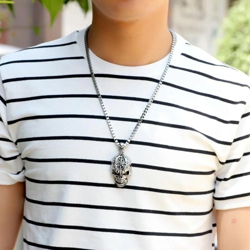 Punk Rock and Roll Gothic Creative Pendant Men Personality Skull Necklace Boyfriend Gift Party School Stainless Steel Cool
Punk Rock and Roll Gothic Creative Pendant Men Personality Skull Necklace Boyfriend Gift Party School Stainless Steel Cool