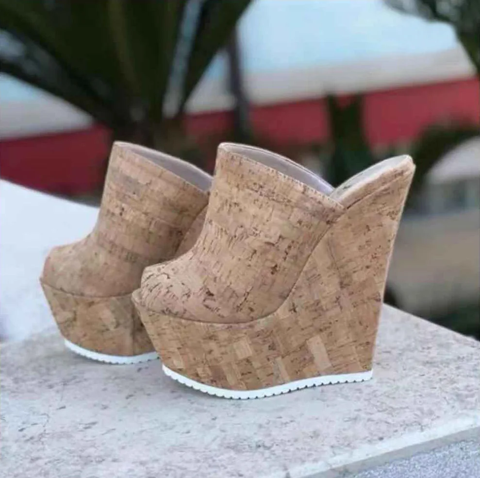 2020 New Summer Autumn Comfortable Transparent Non-Slip Platform Wedges Open Toed wedges Roman Women's Sexy Sandals Shoes
2020 New Summer Autumn Comfortable Transparent Non-Slip Platform Wedges Open Toed wedges Roman Women's Sexy Sandals Shoes