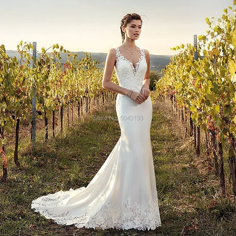 Vintage Appliques Mermaid Wedding Dresses Off The Shoulder V Neck Bridal Gown 2019 Soft Satin Sleeveless White Ivory Bride Dress
Vintage Appliques Mermaid Wedding Dresses Off The Shoulder V Neck Bridal Gown 2019 Soft Satin Sleeveless White Ivory Bride Dress