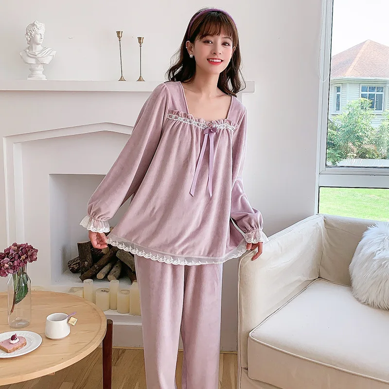 Pajamas Women's Autumn Winter New Coral Flannel Sweet and Lovely Home Can be Worn Outside 
Pajamas Women's Autumn Winter New Coral Flannel Sweet and Lovely Home Can be Worn Outside