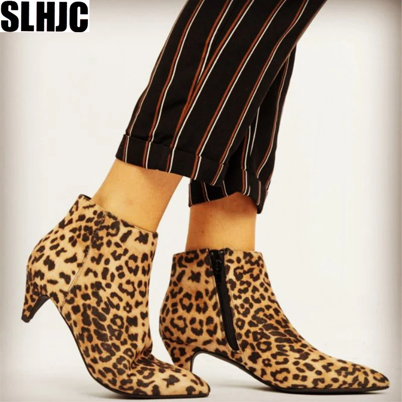 SLHJC Women Autumn Boots Med Spike Heel Pointed Toe Side Zip Short Ankle Boot Plus Size Female Modern Classic Leopard Pumps
SLHJC Women Autumn Boots Med Spike Heel Pointed Toe Side Zip Short Ankle Boot Plus Size Female Modern Classic Leopard Pumps