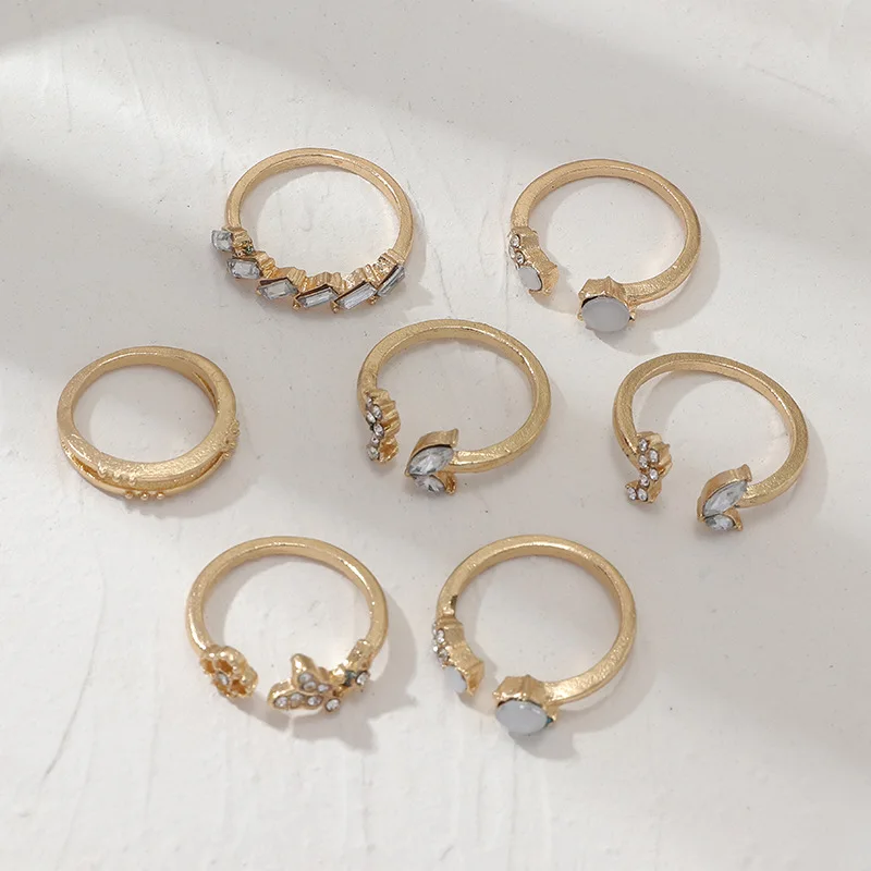 7 Pcs/set Ladies Ring Set Fashion Golden Geometric Leaf Open Crystal Joint Ring Set Engagement Wedding Jewelry Accessories
7 Pcs/set Ladies Ring Set Fashion Golden Geometric Leaf Open Crystal Joint Ring Set Engagement Wedding Jewelry Accessories