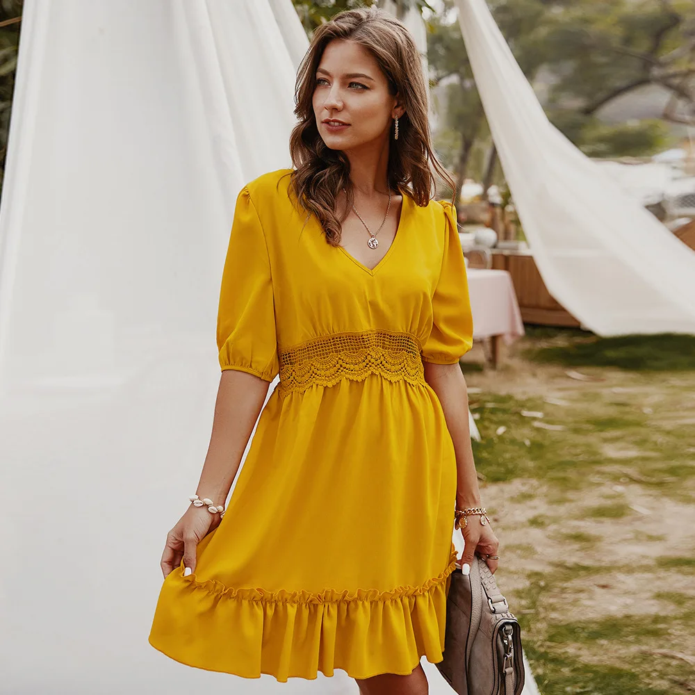 Solid Color V-neck A-Line Sexy Half-sleeve Dress Lace Patchwork Hollow-out Waist Ruffles Hem Dresses Women Summer Casual Dress
Solid Color V-neck A-Line Sexy Half-sleeve Dress Lace Patchwork Hollow-out Waist Ruffles Hem Dresses Women Summer Casual Dress