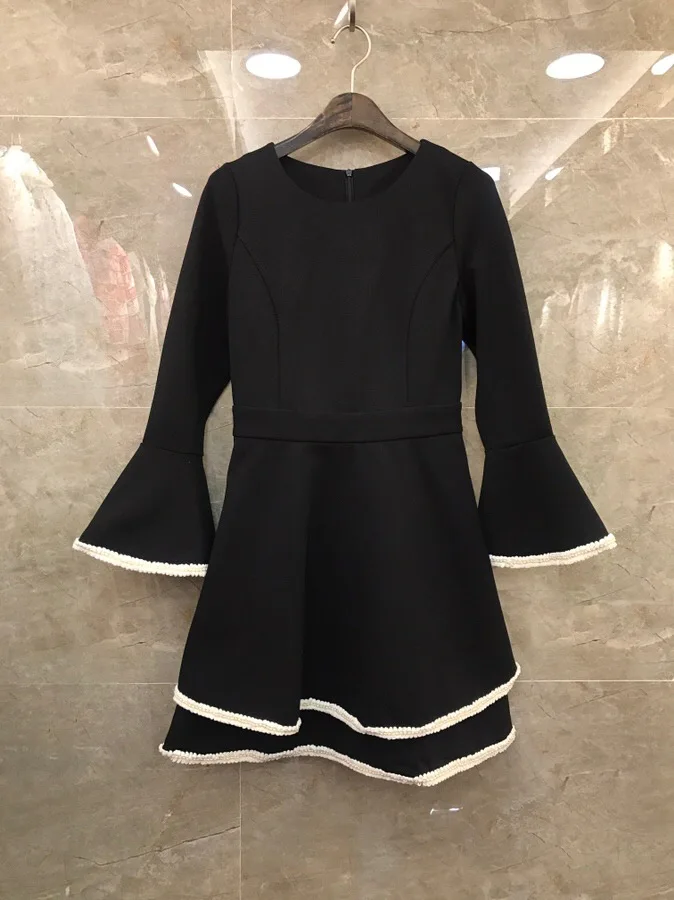 2019 New Arrival Fashion Elegant Black Long Lotus Sleeve Cute Dress Women Size S M L Free Shipping Worldwide
2019 New Arrival Fashion Elegant Black Long Lotus Sleeve Cute Dress Women Size S M L Free Shipping Worldwide