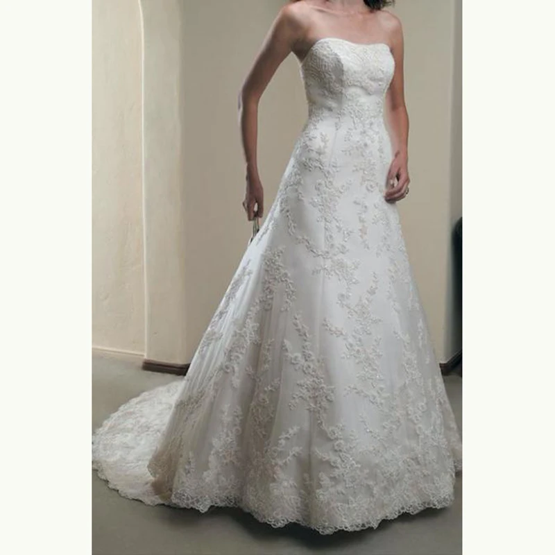 Modern Classic Ivory A Line Lace Wedding Dresses for Bride Open Back Strapless Appliqued Bridal Wedding Gowns Court Train 2020
Modern Classic Ivory A Line Lace Wedding Dresses for Bride Open Back Strapless Appliqued Bridal Wedding Gowns Court Train 2020