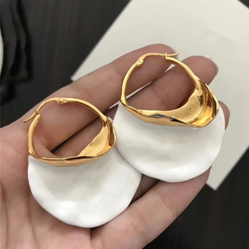 Irregular Metal Basket Large Hoop Earrings For Women Big White Enamel Statement Huggie Earrings Nickel Freewholesale Bijoux 2019
Irregular Metal Basket Large Hoop Earrings For Women Big White Enamel Statement Huggie Earrings Nickel Freewholesale Bijoux 2019