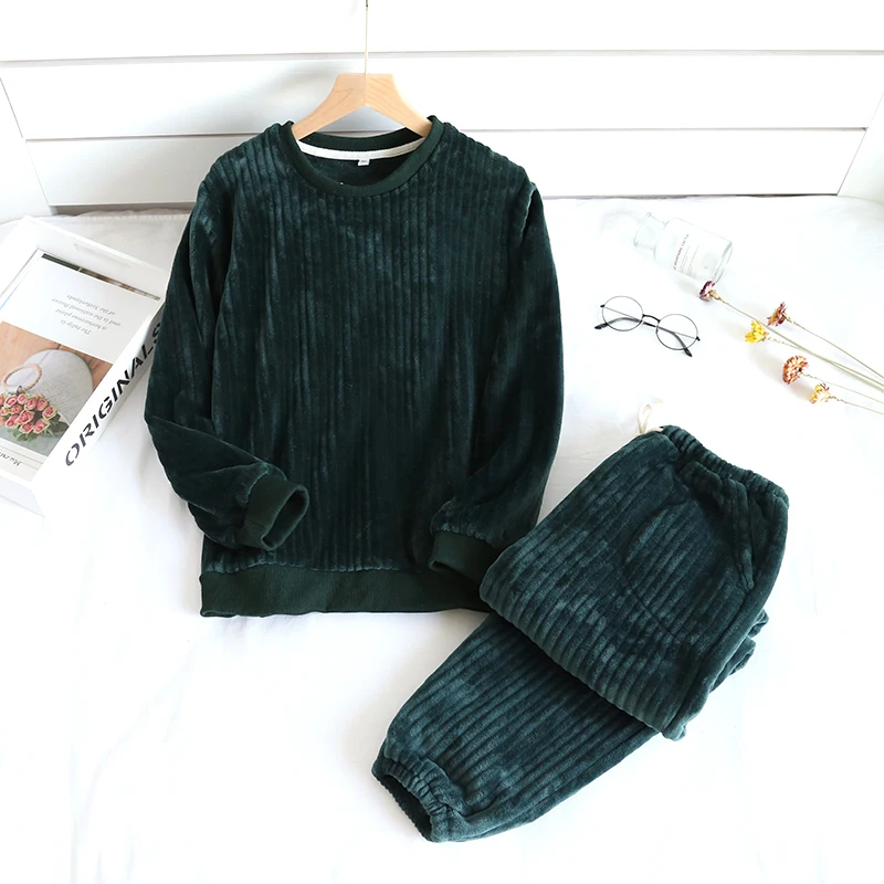 Женская и мужская Повседневная Удобная мягкая Пижама для пар свитер с круглым вырезом + Брюки Зимняя теплая Фланелевая Пижама домашняя одежда
Женская и мужская Повседневная Удобная мягкая Пижама для пар свитер с круглым вырезом + Брюки Зимняя теплая Фланелевая Пижама домашняя одежда