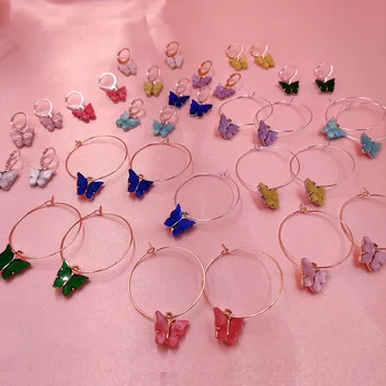 Cute Korean Butterfly Earring Small Dangle Circle Gold Color Hoop Earrings for Women 2020 Aesthetic Aretes Hoops Girl Jewelry
Cute Korean Butterfly Earring Small Dangle Circle Gold Color Hoop Earrings for Women 2020 Aesthetic Aretes Hoops Girl Jewelry