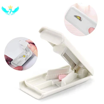 1Pcs Pill Divide Cutter Splitter Medicine Storage Tablet Pill Box Splitters Cut Slicer Dispenser Storage Containers TOB
1Pcs Pill Divide Cutter Splitter Medicine Storage Tablet Pill Box Splitters Cut Slicer Dispenser Storage Containers TOB