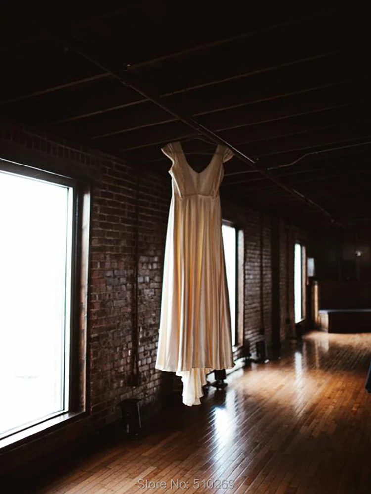 A Line Wedding Dress V Neck Capped Sleeve V Back Custom Made Bridal Gown Vestido De Noiva Robe De Marriage
A Line Wedding Dress V Neck Capped Sleeve V Back Custom Made Bridal Gown Vestido De Noiva Robe De Marriage