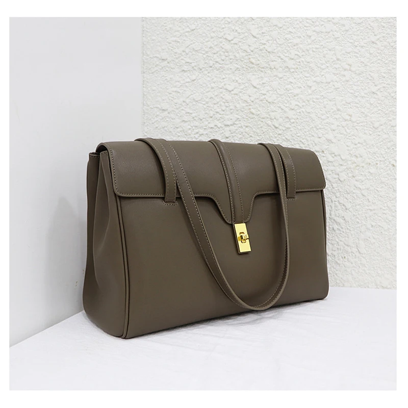 Autumn and winter leather handbags 2020 new luxury tote bag large-capacity cowhide bag single shoulder armpit bag
Autumn and winter leather handbags 2020 new luxury tote bag large-capacity cowhide bag single shoulder armpit bag