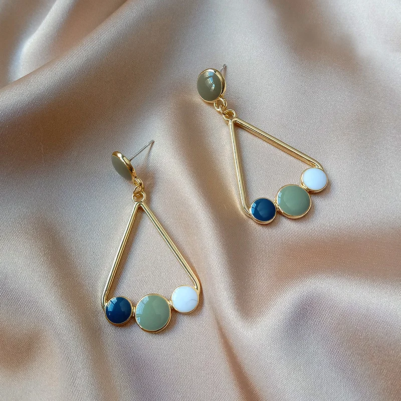 2020 Korean Trend Geometric Big Enamel Round Triangle Drop Women's Earrings Simple Prevent Allergy Exquisite Statement Earring
2020 Korean Trend Geometric Big Enamel Round Triangle Drop Women's Earrings Simple Prevent Allergy Exquisite Statement Earring