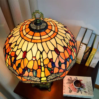 Creative Stained Glass Tiffany Table Lamps Living Room Dining Room Bedroom Hotel Dragonfly Desk Lamp European Glazed Led Lights 
Creative Stained Glass Tiffany Table Lamps Living Room Dining Room Bedroom Hotel Dragonfly Desk Lamp European Glazed Led Lights