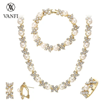 Wholesale Fashion Party Gold White Color Necklace Earrings Bracelet Ring Rhinestones Imitation Pearl Wedding Bridal Jewelry Sets
Wholesale Fashion Party Gold White Color Necklace Earrings Bracelet Ring Rhinestones Imitation Pearl Wedding Bridal Jewelry Sets