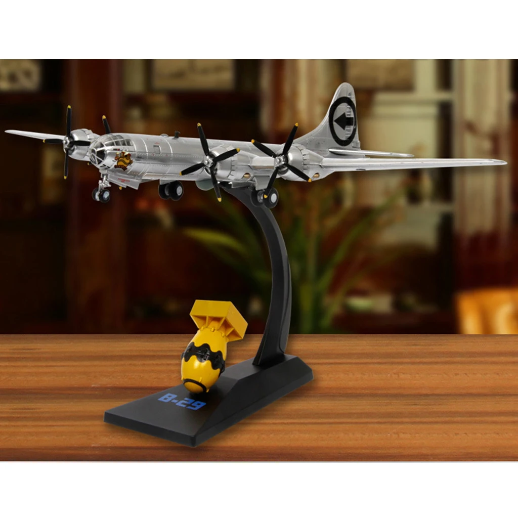 1/144 Simulation WWII B-29 Bomber Fighter Plane Toys with Stand Party Favors 1/144 Simulation WWII B-29 Bomber Fighter Plane Toys with Stand Party Favors