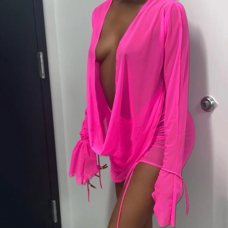 2023 Fashion Club Streetwear 2 Piece Set Deep V-neck Long Sleeve Backless Tops + Drawstring Mini Skirt Mesh Lace Up Beach Suits
2023 Fashion Club Streetwear 2 Piece Set Deep V-neck Long Sleeve Backless Tops + Drawstring Mini Skirt Mesh Lace Up Beach Suits