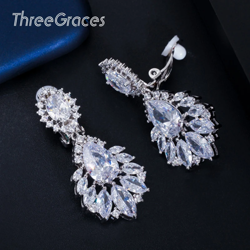 ThreeGraces Non Pierced Design Cubic Zirconia Crystal Long Drop No Hole Ear Clips On Earrings for Women Wedding Party EJ0005
ThreeGraces Non Pierced Design Cubic Zirconia Crystal Long Drop No Hole Ear Clips On Earrings for Women Wedding Party EJ0005