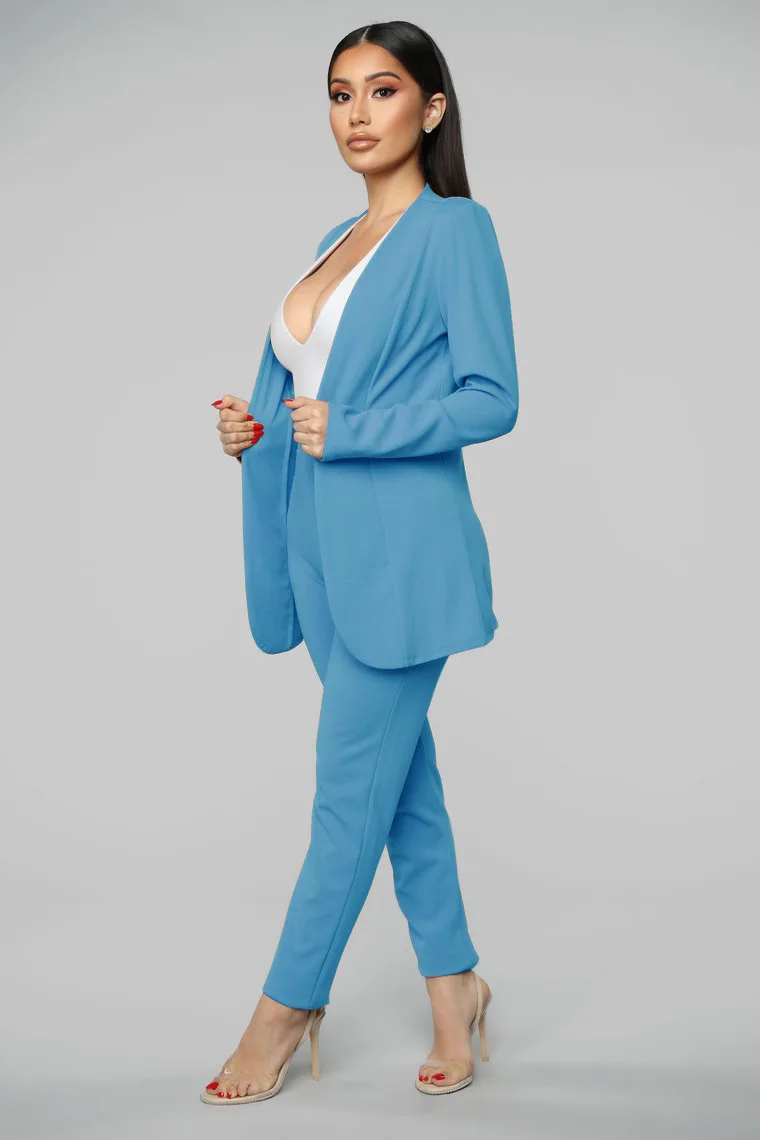 Women's thin trousers suit mouthless cardigan jacket and trousers light blue office Spring and Autumn 2020 Fashion and Leisure
Women's thin trousers suit mouthless cardigan jacket and trousers light blue office Spring and Autumn 2020 Fashion and Leisure
