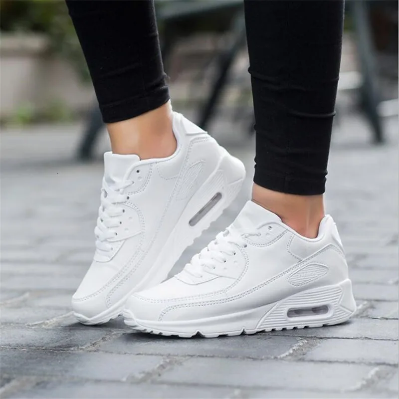 Men Shoes Sneakers Breathable Tenis Masculino Light Weight Footwear Krasovki Slip maxes shoes Adulto Zapatos Hombre Size 35-44
Men Shoes Sneakers Breathable Tenis Masculino Light Weight Footwear Krasovki Slip maxes shoes Adulto Zapatos Hombre Size 35-44