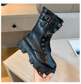 2020 Fashion European Style Black Ankle Boots Flats Round Toe Black Lace-up Boots Woman Platform Patent Leather Shoes Women
2020 Fashion European Style Black Ankle Boots Flats Round Toe Black Lace-up Boots Woman Platform Patent Leather Shoes Women