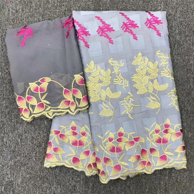 Latest African Cotton Lace Fabric 2019 High Quality Nigerian French Pure Cotton Embroidery Swiss voile Lace Fabrics 7 Yards 
Latest African Cotton Lace Fabric 2019 High Quality Nigerian French Pure Cotton Embroidery Swiss voile Lace Fabrics 7 Yards