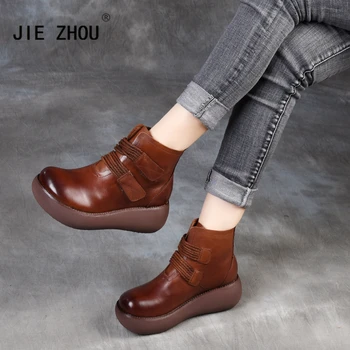 Classics Winter Shoes woman Cosy Platform Hook Loop Ankle Boots Women Genuine Leather Handmade Wedges Thick bottom women boots
Classics Winter Shoes woman Cosy Platform Hook Loop Ankle Boots Women Genuine Leather Handmade Wedges Thick bottom women boots