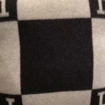 Letter H Brown Gray Wool & Cashmere Knitted Soft Cover For Adults Pillowcase Thread Yarn Dyed Plaid Cushion Cover
Letter H Brown Gray Wool & Cashmere Knitted Soft Cover For Adults Pillowcase Thread Yarn Dyed Plaid Cushion Cover