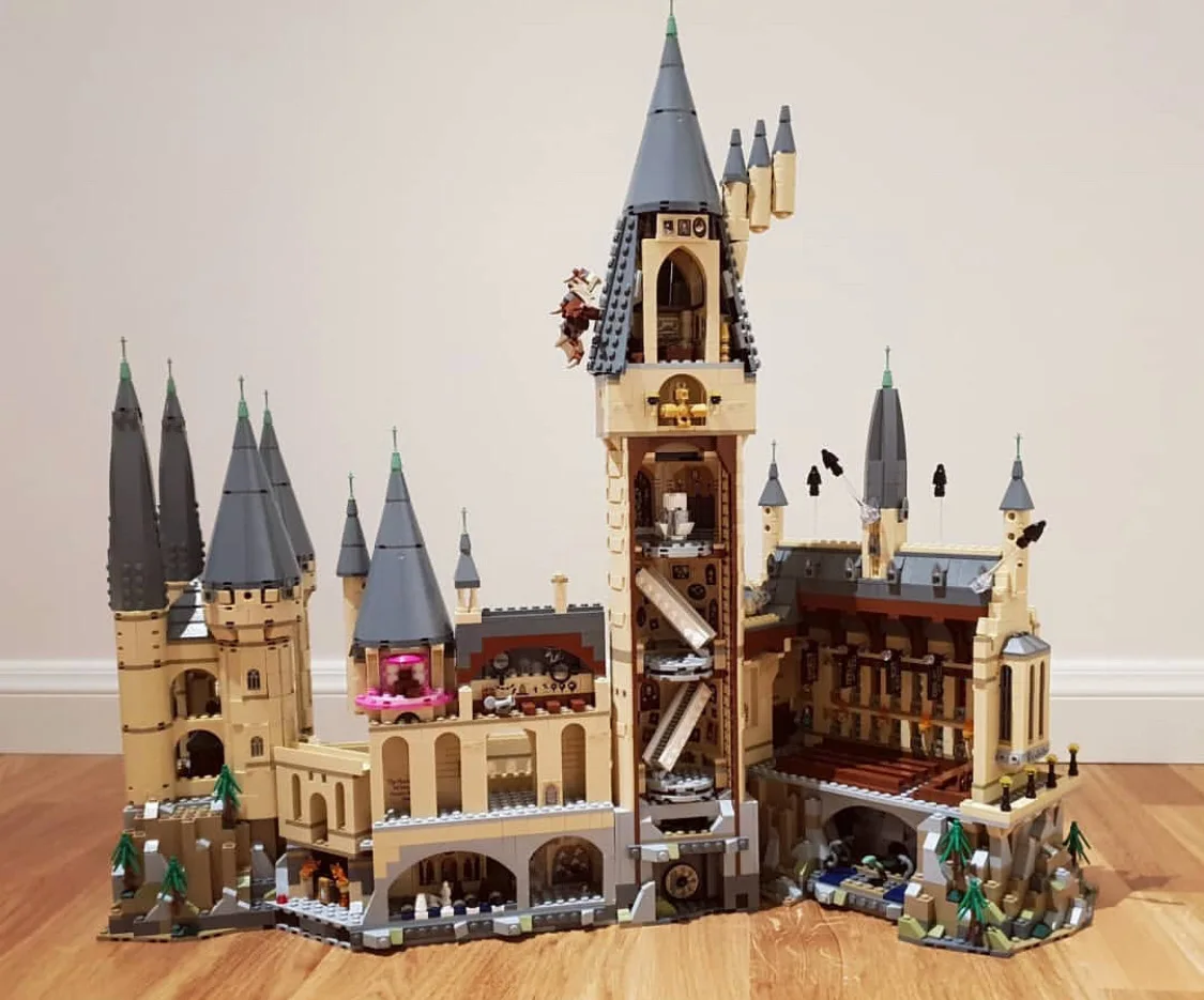 6120pcs Harri Potters Hogwarts Castle Bricks Figures Compatible Legoly FriendsTechnic Building Blocks Education Toy Gift for Kid
6120pcs Harri Potters Hogwarts Castle Bricks Figures Compatible Legoly FriendsTechnic Building Blocks Education Toy Gift for Kid