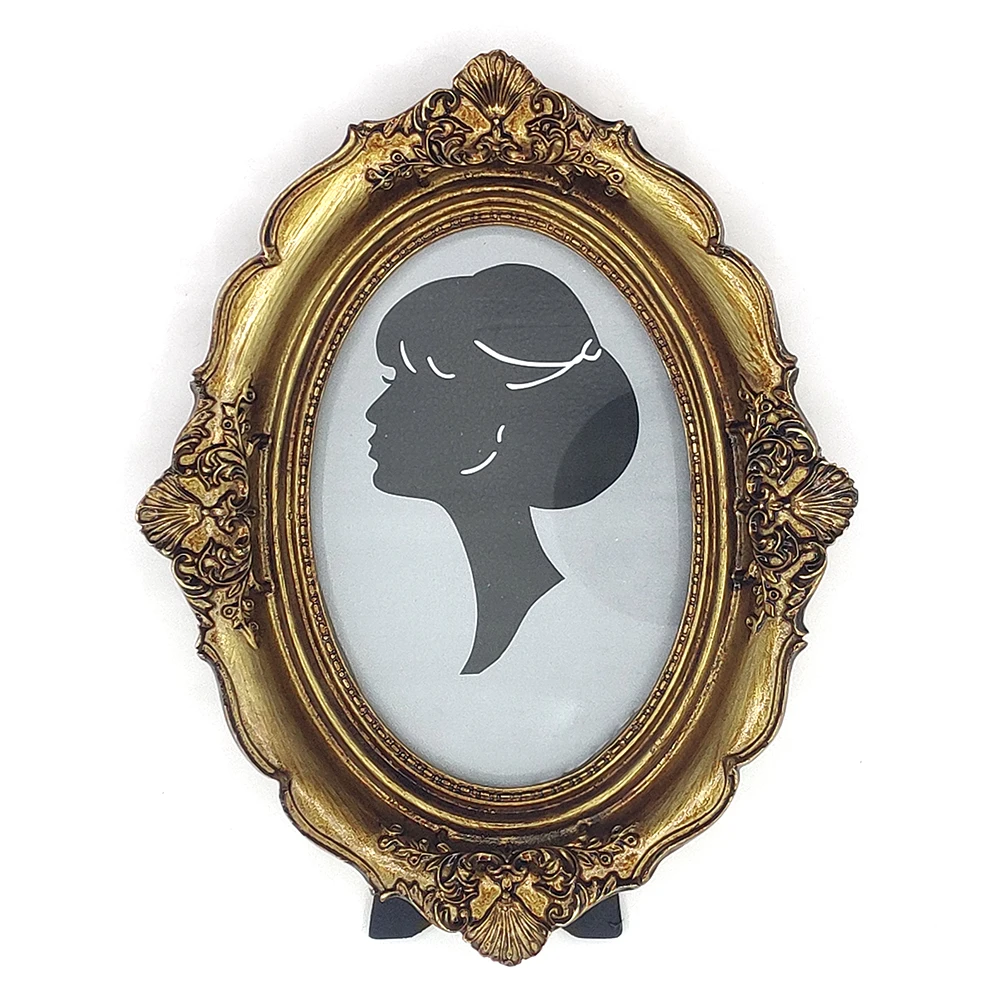 European retro old photo frame can be wall mounted classical oval photo frame carved antique copper gold decorative oil painting
European retro old photo frame can be wall mounted classical oval photo frame carved antique copper gold decorative oil painting