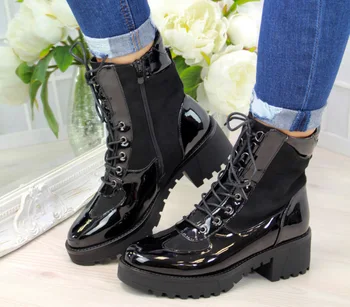 2020 New Winter Women Boots Square Heel Snakeskin Boots Genuine Leather Lace Up Ankle Boots Plus Size 35-43 Botas Mujer 
2020 New Winter Women Boots Square Heel Snakeskin Boots Genuine Leather Lace Up Ankle Boots Plus Size 35-43 Botas Mujer