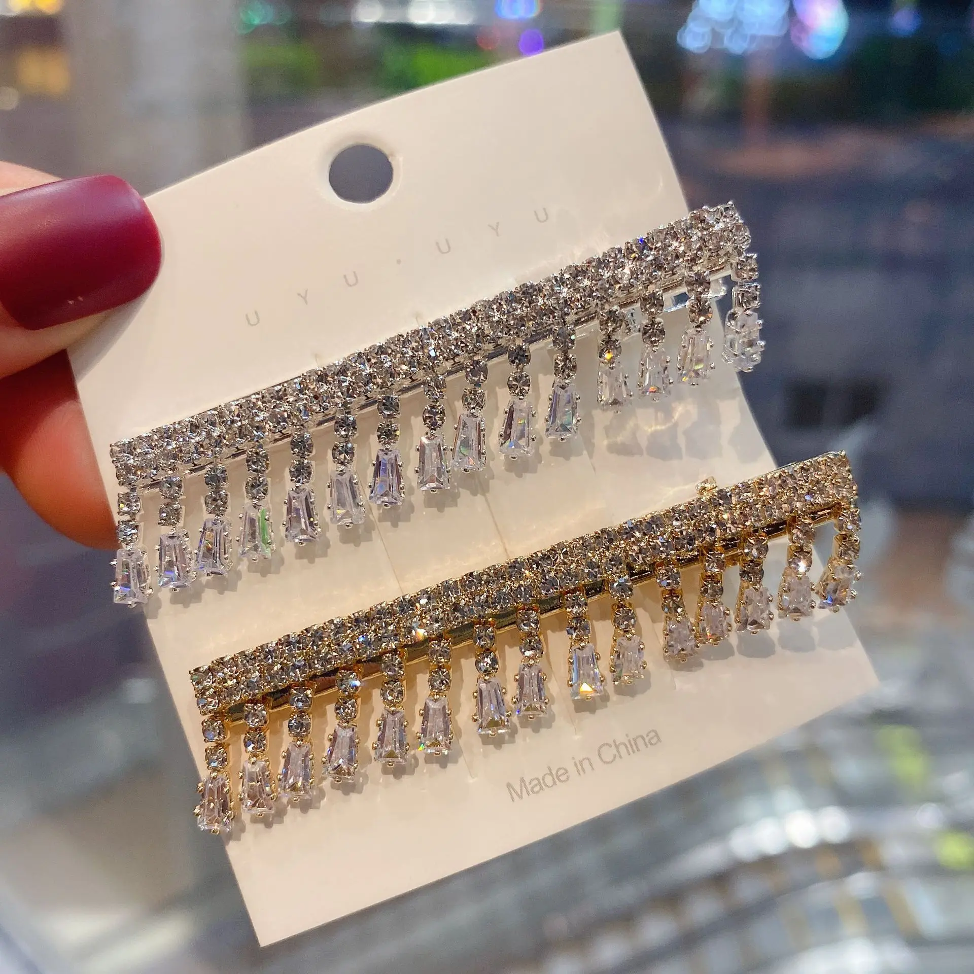 Exquisite Rhinestone Hairclip Side Clip Luxury Crystal Tassel Hairpin Party Woman Hair Clips Headdress Hair Accessories
Exquisite Rhinestone Hairclip Side Clip Luxury Crystal Tassel Hairpin Party Woman Hair Clips Headdress Hair Accessories