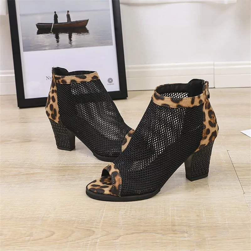 Women Boots Mesh Suede Ankle Boots Lace 2019 Summer Boots Zapatos Chaussures Femme Zipper Square High Heel Leopard Women Shoes
Women Boots Mesh Suede Ankle Boots Lace 2019 Summer Boots Zapatos Chaussures Femme Zipper Square High Heel Leopard Women Shoes
