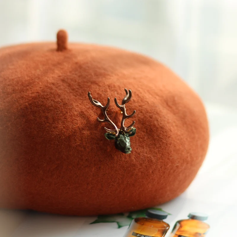 Autumn and winter warm woolen hat female Japanese fawn Joker retro painter hat Mori elk pin beret
Autumn and winter warm woolen hat female Japanese fawn Joker retro painter hat Mori elk pin beret