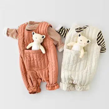 Newborn Infant Baby Jumpsuit Boys And Girls Thick Warm Romper Sleeveless Jumpsuit Winter Keep Warm Clothes Free Cartoon Doll 
Newborn Infant Baby Jumpsuit Boys And Girls Thick Warm Romper Sleeveless Jumpsuit Winter Keep Warm Clothes Free Cartoon Doll