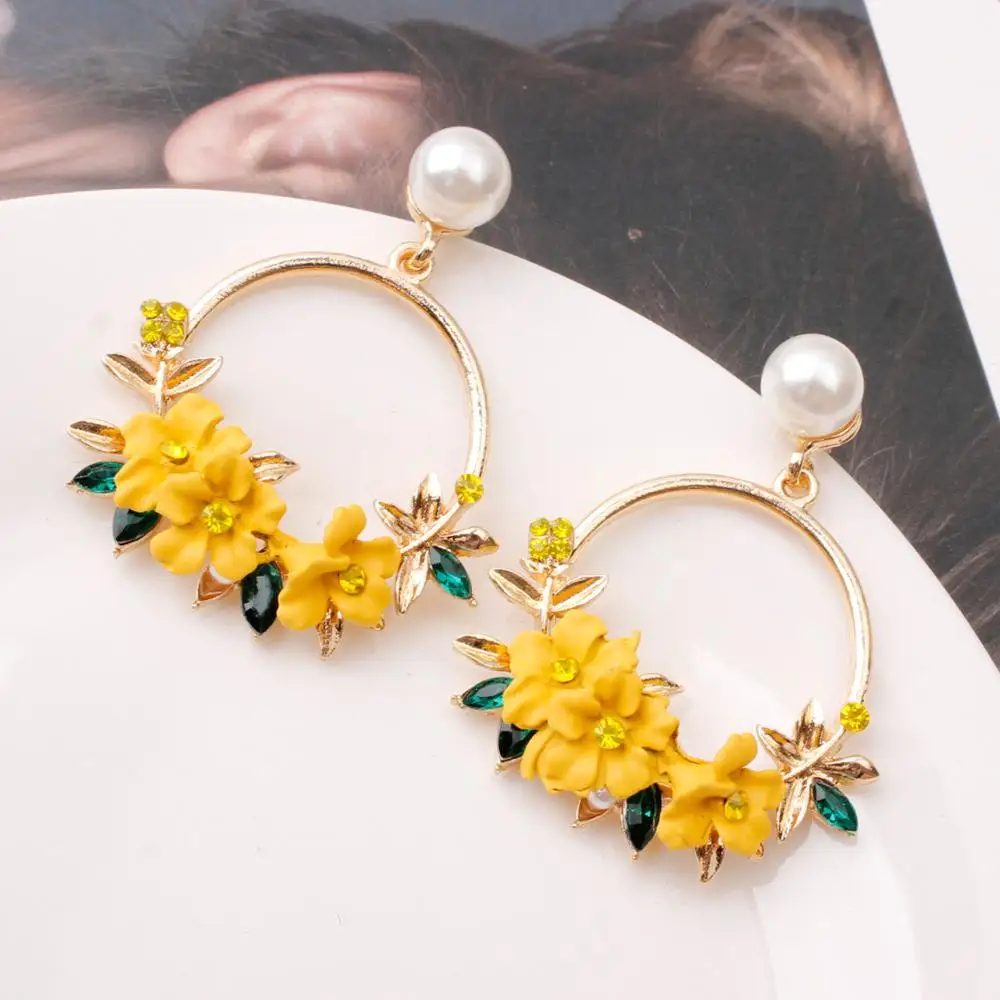 New Korea Polymer Clay Cherry Blossom Flower Big Circle Hoop Earrings Rhinestone Trim Pearl Earrings For Women Party Gift
New Korea Polymer Clay Cherry Blossom Flower Big Circle Hoop Earrings Rhinestone Trim Pearl Earrings For Women Party Gift