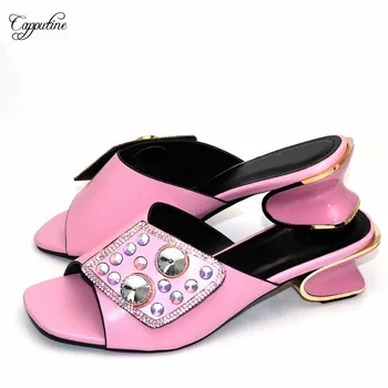 Pretty Wedding Shoes African Pink Lady Strange Heel Shoes CR2117 Heel Height 5.3CM
Pretty Wedding Shoes African Pink Lady Strange Heel Shoes CR2117 Heel Height 5.3CM