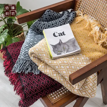 Autumn and Winter New Contrast Grid Fringed Knitted Blanket Thickening Wool Blanket Office Lunch Blanket 
Autumn and Winter New Contrast Grid Fringed Knitted Blanket Thickening Wool Blanket Office Lunch Blanket