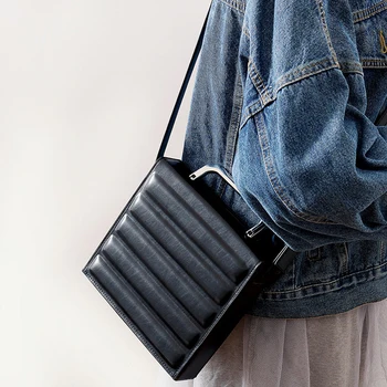 2020 New Fashion Female Hand Bags High Quality Cowhide Women Shoulder Bags Designer Handbags Soft Square Twill Crossbody Bag
2020 New Fashion Female Hand Bags High Quality Cowhide Women Shoulder Bags Designer Handbags Soft Square Twill Crossbody Bag