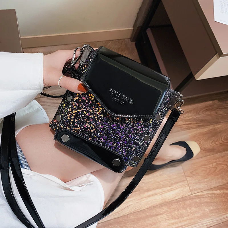 Creative Disco Dancing Patent Leather Bright Surface Fashion Shoulder Bag Solid Color Magnetic Snap Square Sling Bag Shoulder Ba
Creative Disco Dancing Patent Leather Bright Surface Fashion Shoulder Bag Solid Color Magnetic Snap Square Sling Bag Shoulder Ba