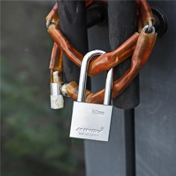 50mm Master lock Keyed Padlock Hardened Steel Lock For Indoor Outdoor Security With 4 Metel Keys
50mm Master lock Keyed Padlock Hardened Steel Lock For Indoor Outdoor Security With 4 Metel Keys