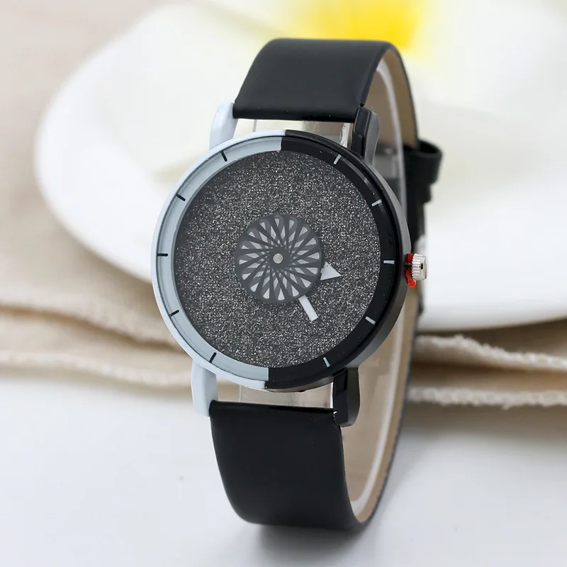 Fashion Turntable Second Hand Leather Belt Ladies' Watch Black And White Compare Dial Star Surface Watch Ladies' Watch
Fashion Turntable Second Hand Leather Belt Ladies' Watch Black And White Compare Dial Star Surface Watch Ladies' Watch