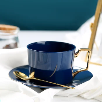 Luxury Nordic Coffee Cup and Saucer Set Bone China European Minimalist Teacups and Saucers Afternoon Espresso Cups Porcelain D6D
Luxury Nordic Coffee Cup and Saucer Set Bone China European Minimalist Teacups and Saucers Afternoon Espresso Cups Porcelain D6D