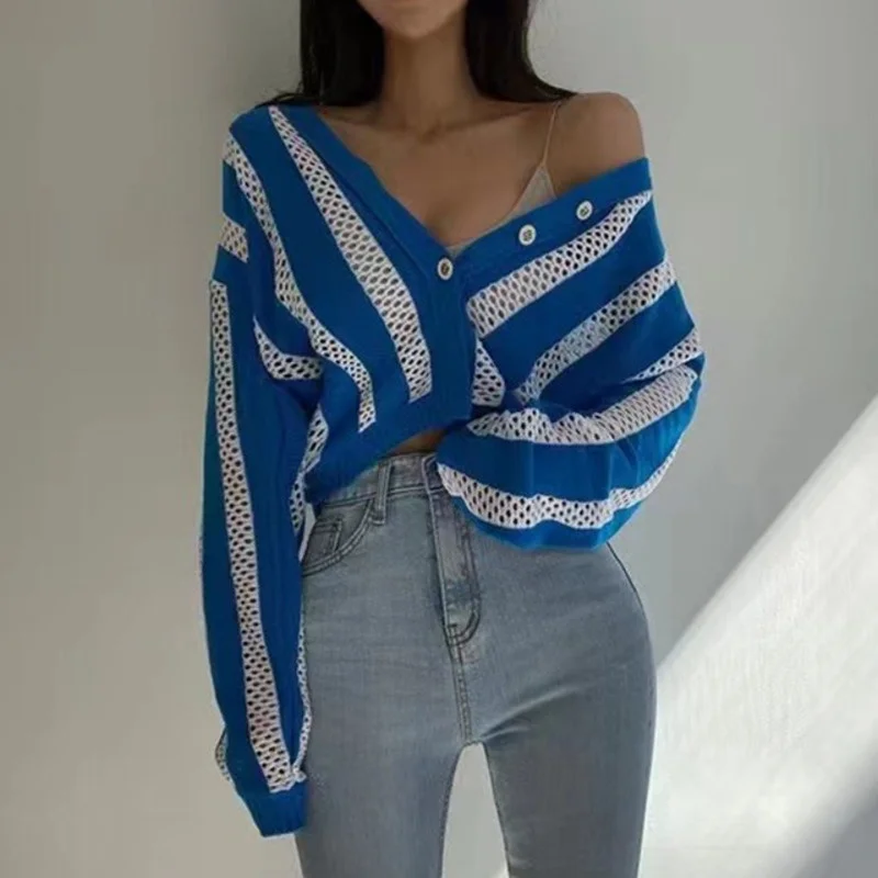 Autumn New Women Sexy Hollow Knitted Cardigan Retro Casual Long Sleeve Knit Tops Winter Warm Stripe Sweater Knitwear Femme
Autumn New Women Sexy Hollow Knitted Cardigan Retro Casual Long Sleeve Knit Tops Winter Warm Stripe Sweater Knitwear Femme